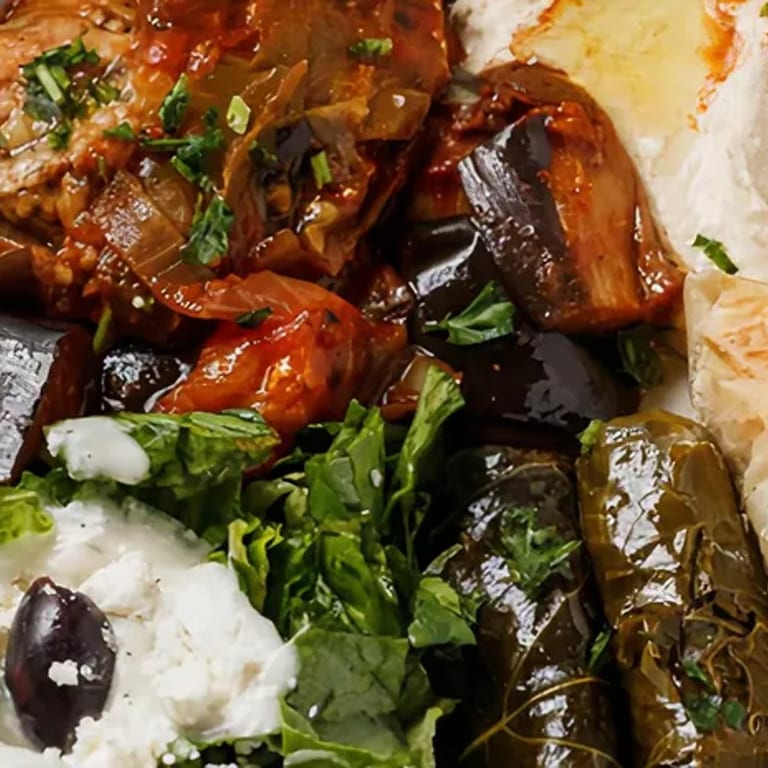 A Vibrant Vegetarian Medley on Your Plate!