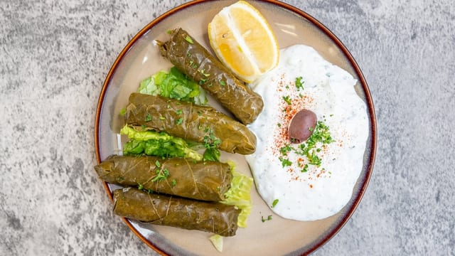 Small Meatless Grape Leaves (4).