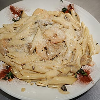 Alfredo Penne Pasta (Shrimp)